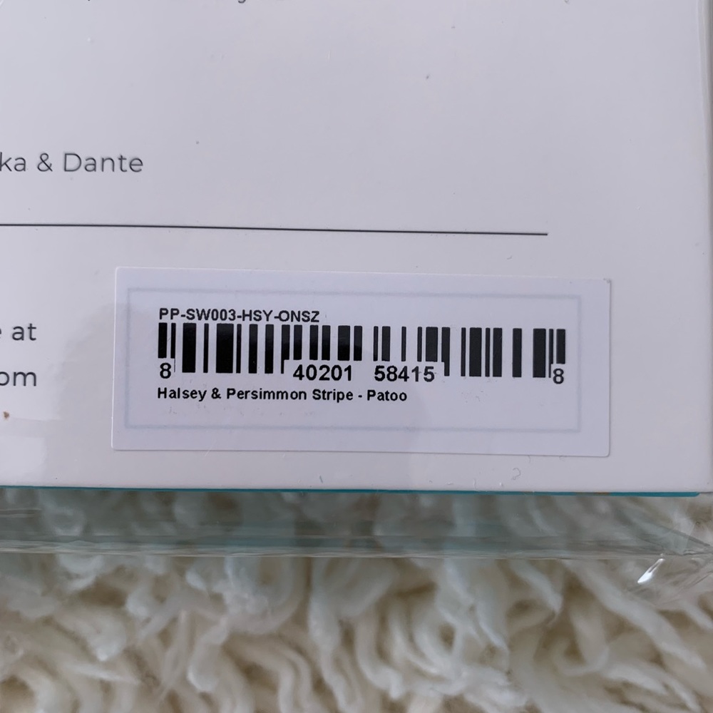 Posh Peanut Reversible Patoo / Blanket - NIB - Picture 3 of 3